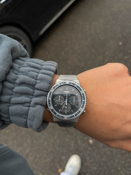 Seiko Sports 100 Chronograph 7A38-7070 – Vintage Herren Quarz Uhr, Diver, Edelstahl, Schwarz 1984