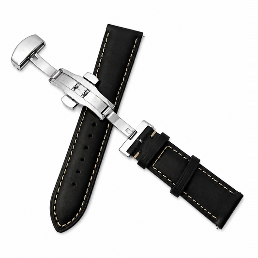 Schwarzes Lederarmband Smoke Black mit geöffneter Schmetterlingsschließe aus Edelstahl