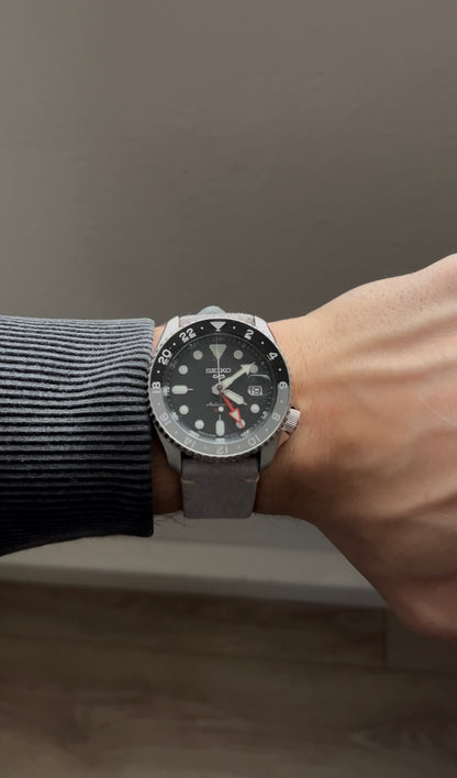 Suede watch strap – Ash grey